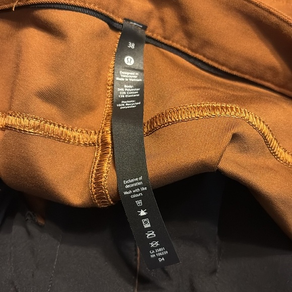 LULULEMON ABC Relaxed Utilitech Cropped Pants in Copper Brown Size 38 - Picture 10 of 11